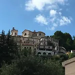 Lo Straniero Bed & Breakfast 3*