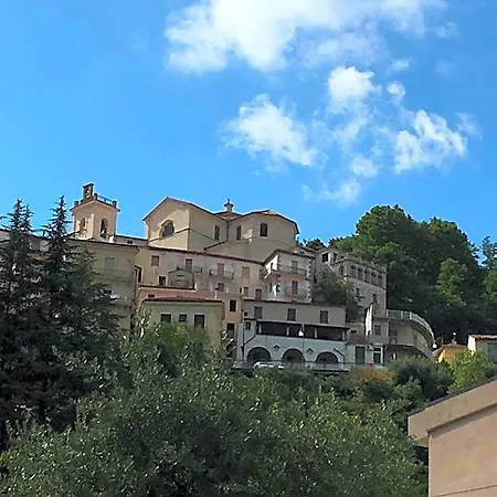 Lo Straniero 3* Rivello