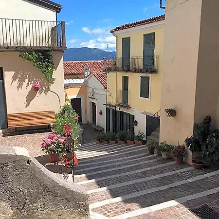 Lo Straniero 3* Rivello