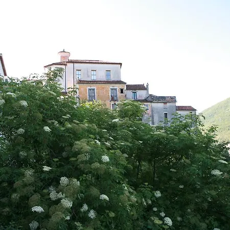 Lo Straniero Rivello