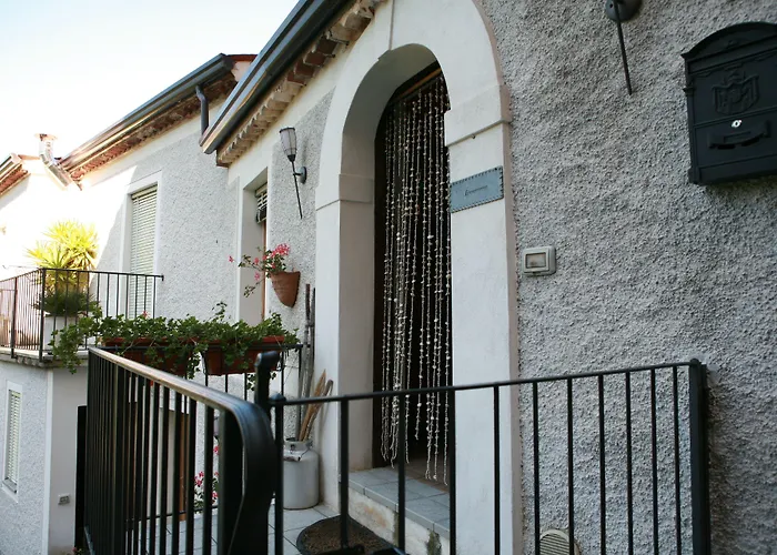 ベッド・アンド・ブレックファスト Lo Straniero 3*