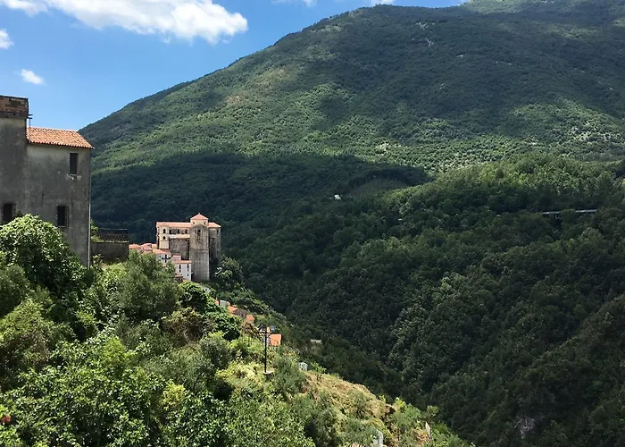 Lo Straniero Frühstückspension Rivello